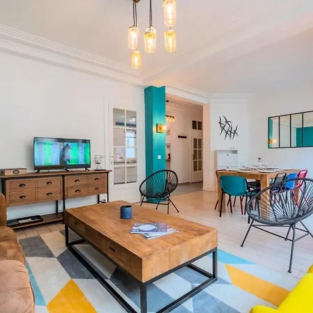 Beautiful With Balcony 4 Bedrooms! * Lille
